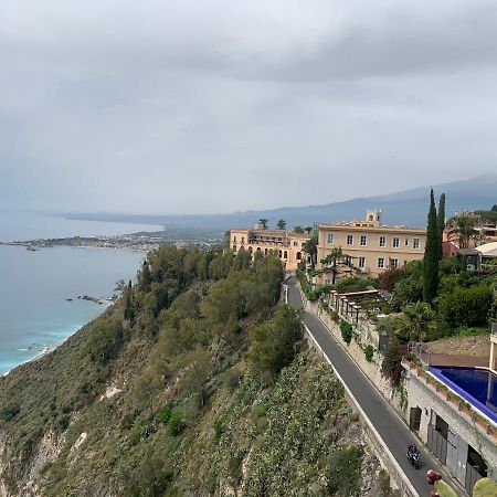 Panoramic Taormina Bay View Apartment Bagian luar foto