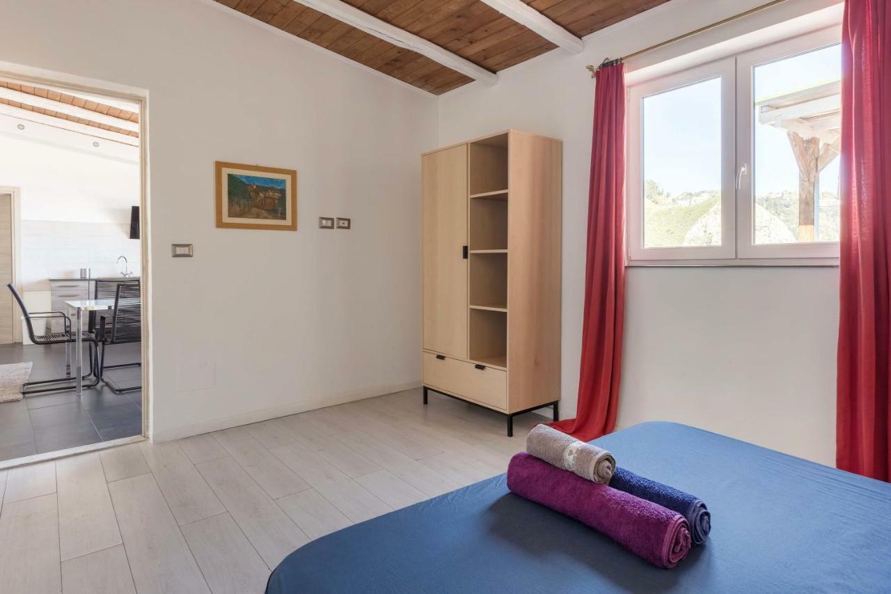 Panoramic Taormina Bay View Apartment Bagian luar foto
